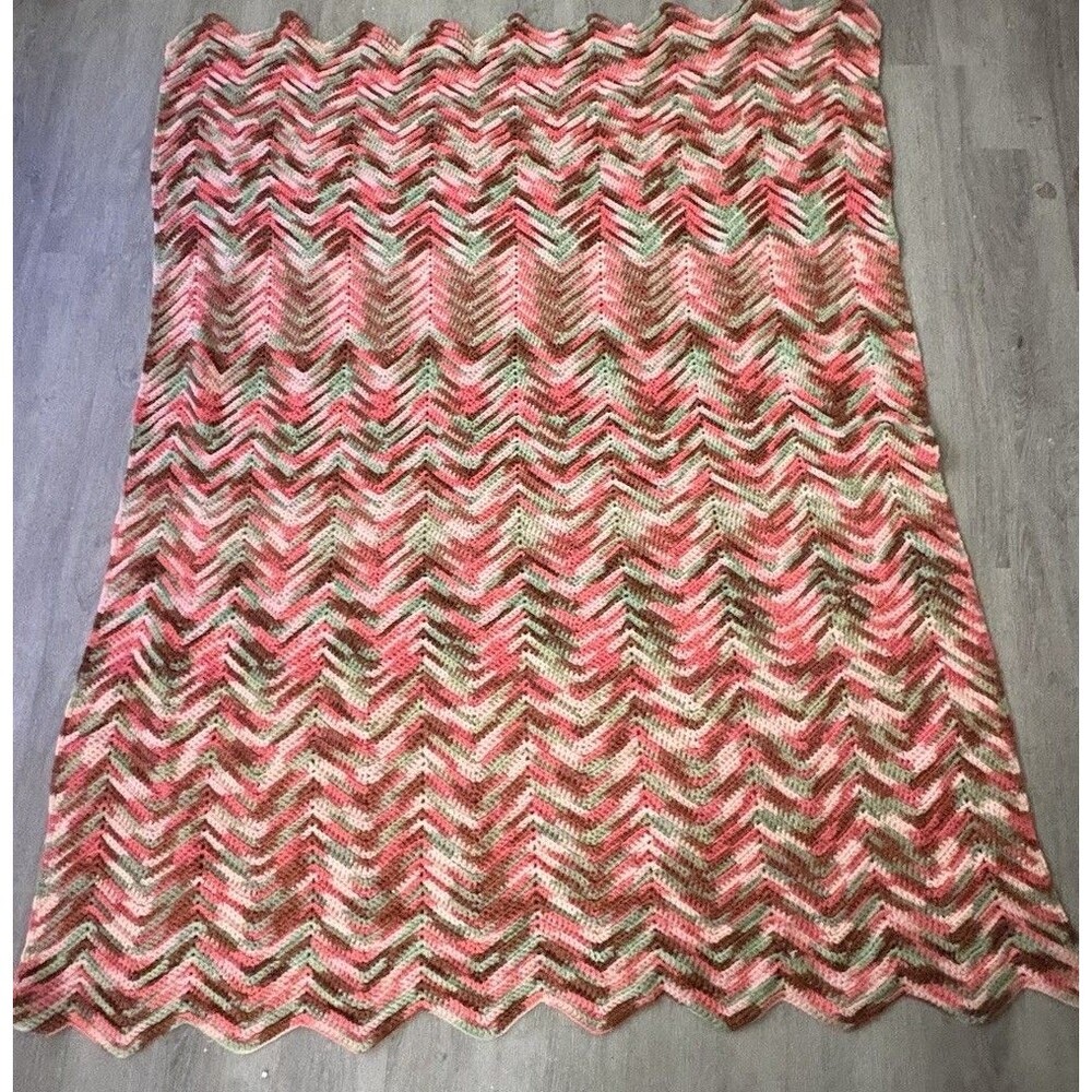 Handmade Crochet Chevron Ripple Afghan Blanket Pink Green Brown Variegated VTG